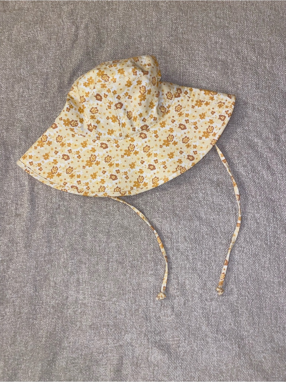 NWT Lack of Color Yellow Floral Holiday Bucket Hat Peach Bloom Size Small
